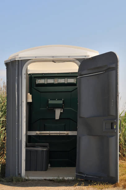 Best Luxury portable toilet rental  in Calcium, NY